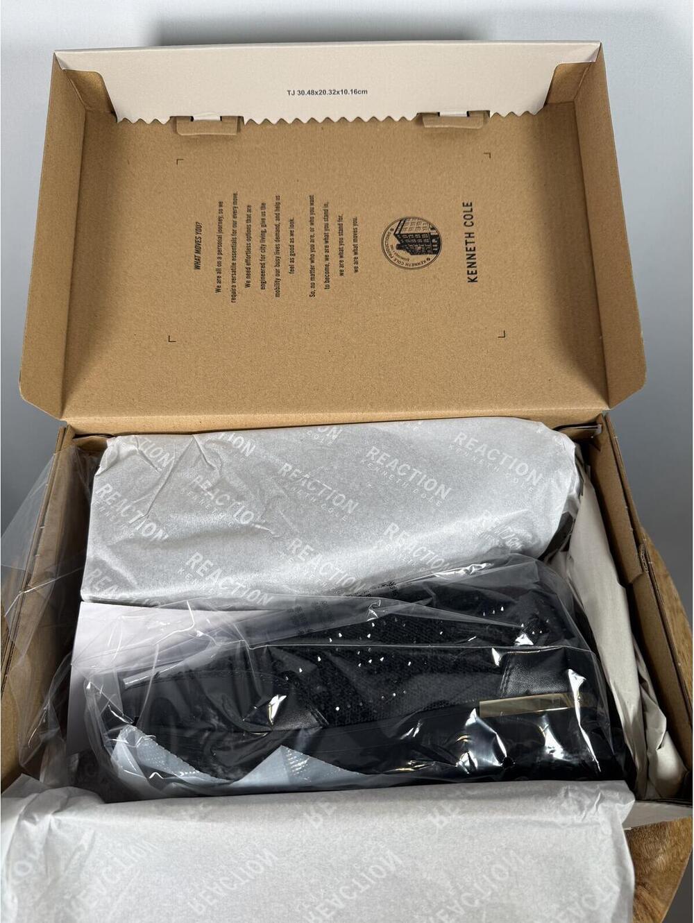 Kenneth Cole Reaction Black Cari Faux Fur Jewel Jogger Sneakers US 6.5M NWB - Picture 3 of 11